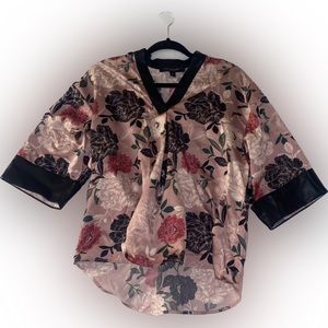 Marc New York Pink Floral Satin Kimono Style Half Sleeve Top